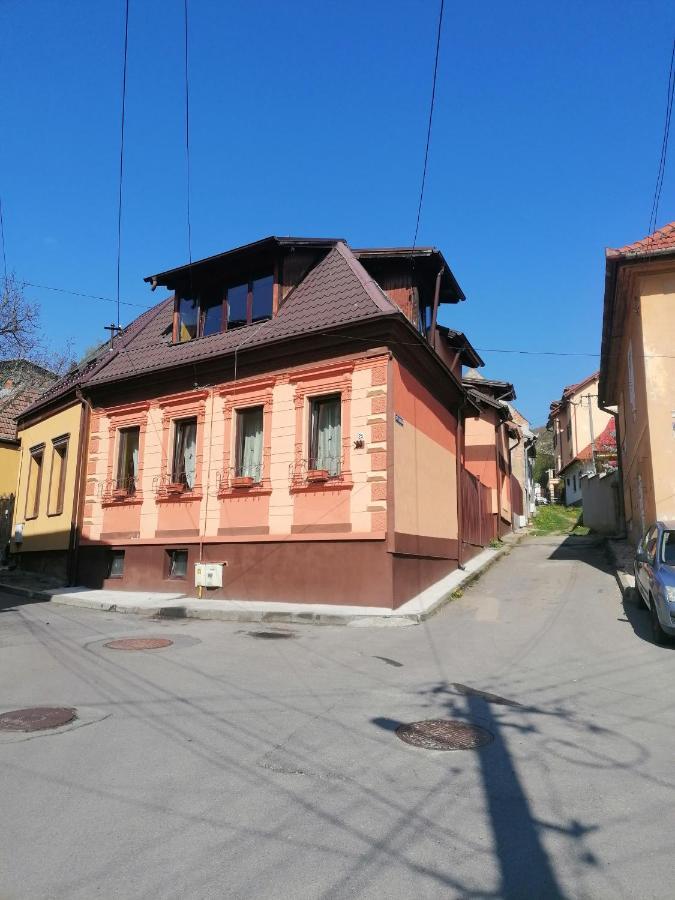 Cozy Attic Studio Брашов Екстер'єр фото